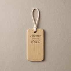 Bamboo travel tag engraved Jennifer GOES FOR 100%